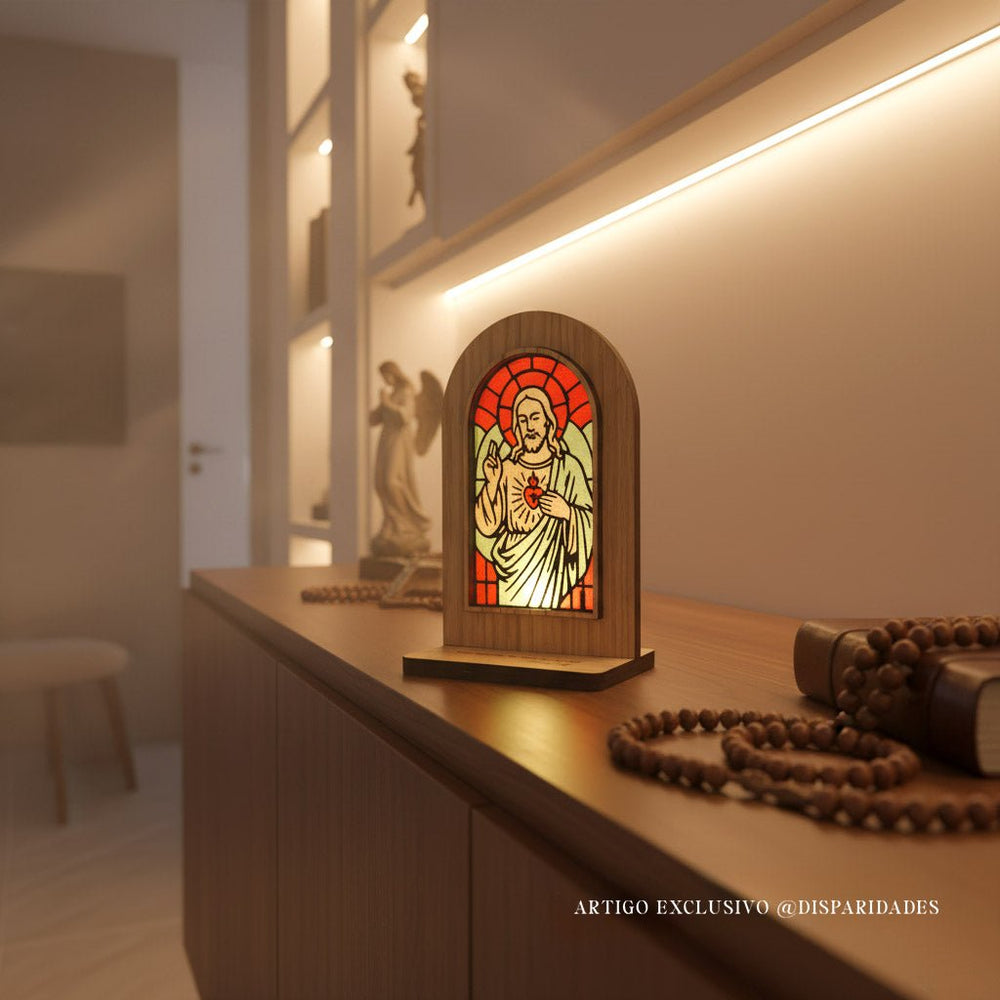 Oratório em Madeira com Vitral | Sagrado Coração de Jesus