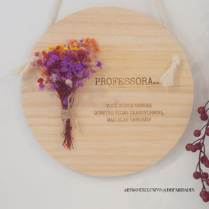 Placa Redonda em Madeira com Flores Secas | Serena Placa Redonda em Madeira com Flores Secas | Serena