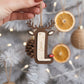 Pendente de Natal em Madeira | Rena Inicial Personalizada