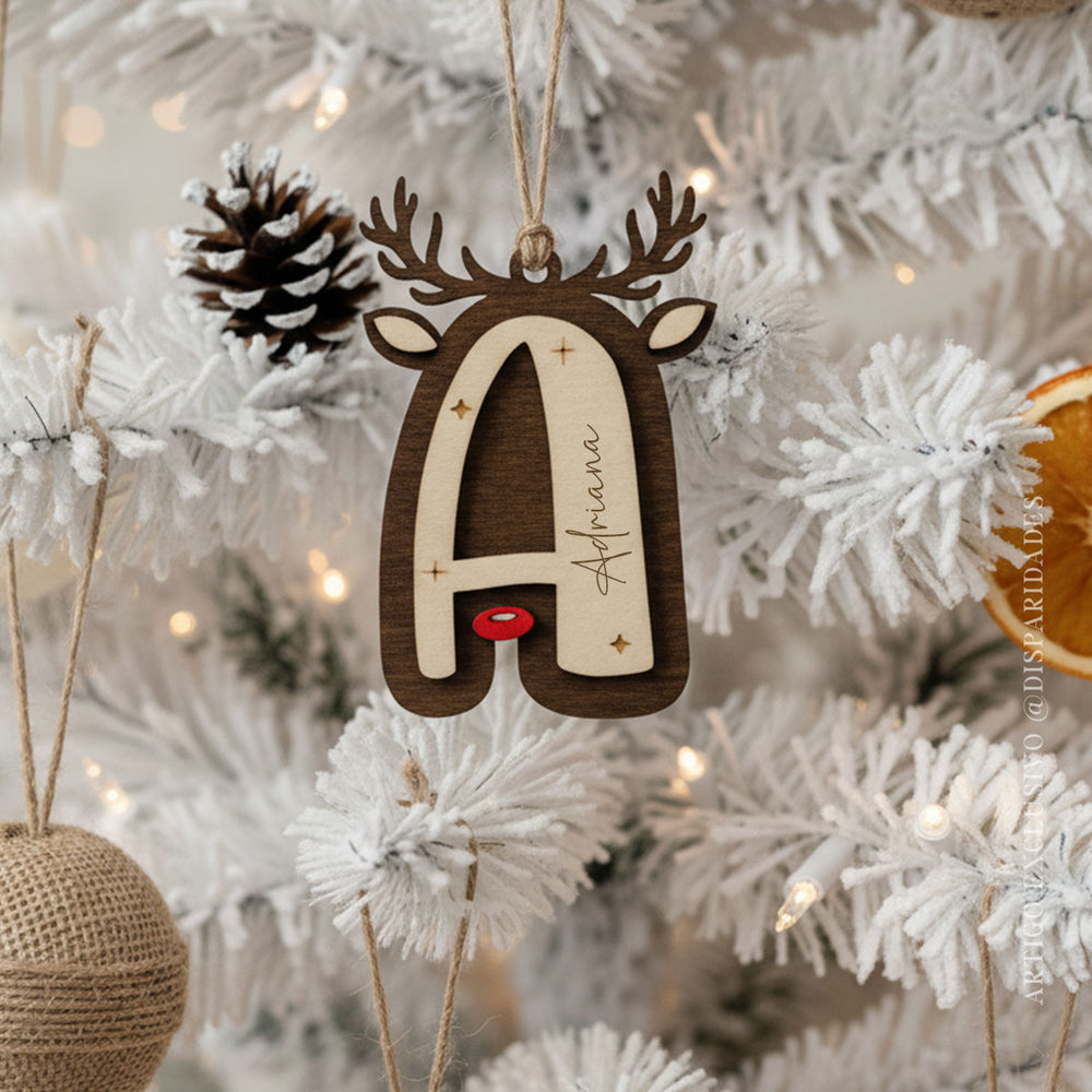 Pendente de Natal em Madeira | Rena Inicial Personalizada