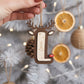 Pendente de Natal em Madeira | Rena Inicial Personalizada